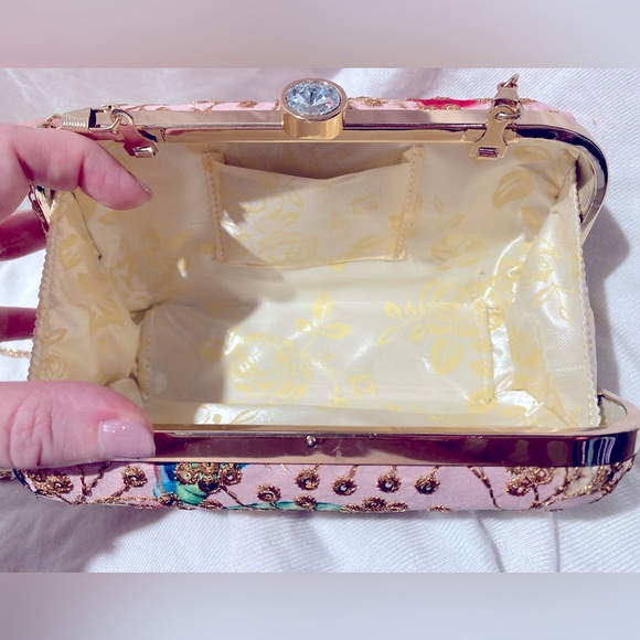 Floral clutch, minaudiere, pink with gold embroidery & sequins, crossbody. - Picture 5 of 9